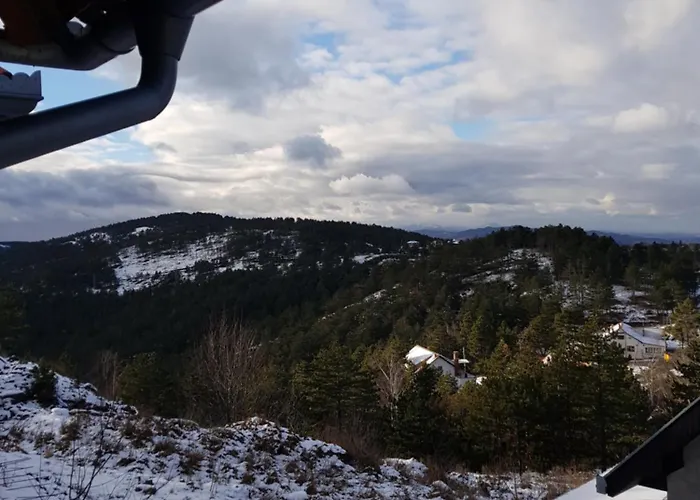 Divcibarski Деревянный коттедж Дивчибаре