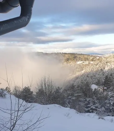 Деревянный коттедж Divcibarski Дивчибаре